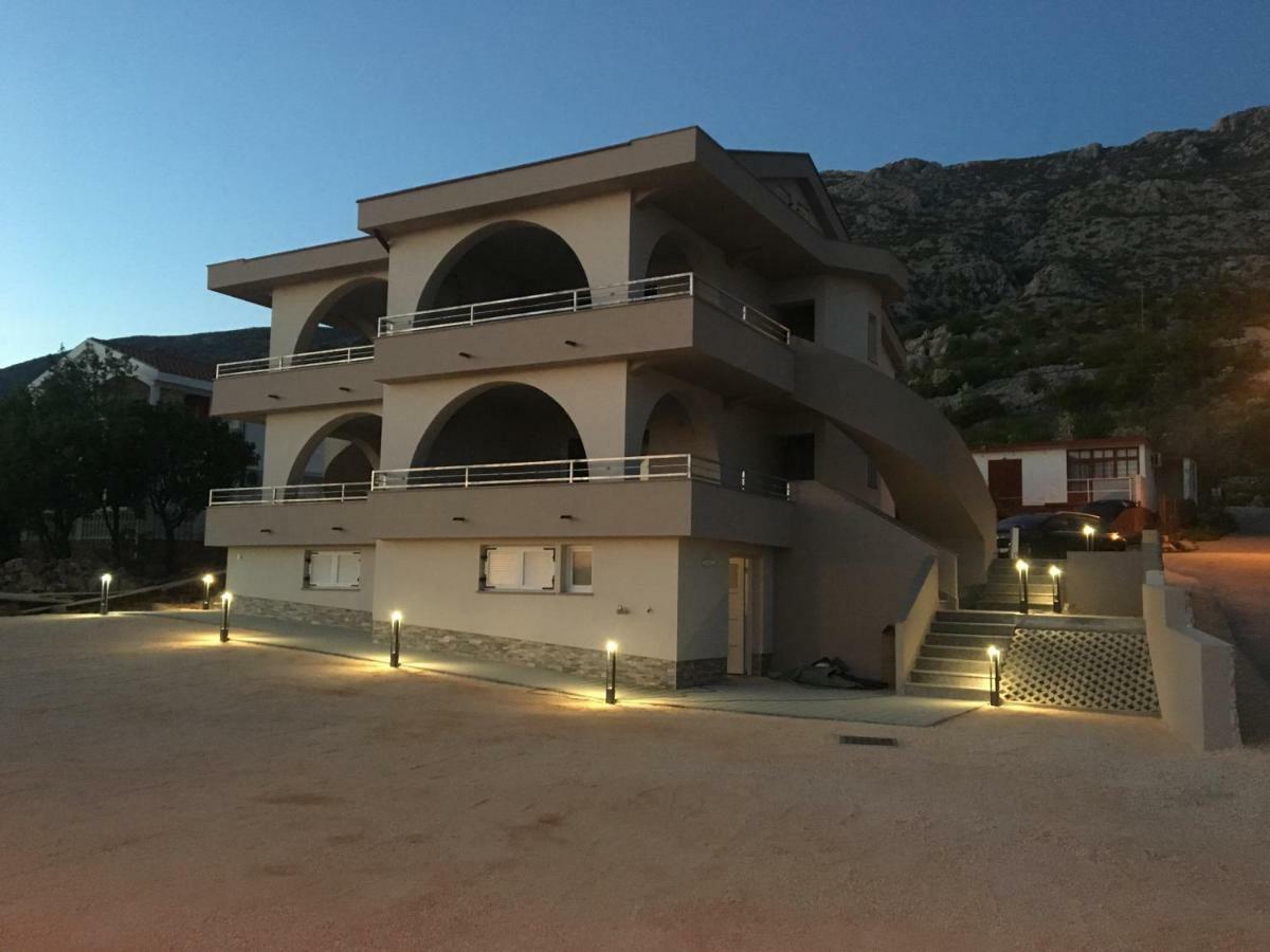 Steffano Apartamento Karlobag Exterior foto
